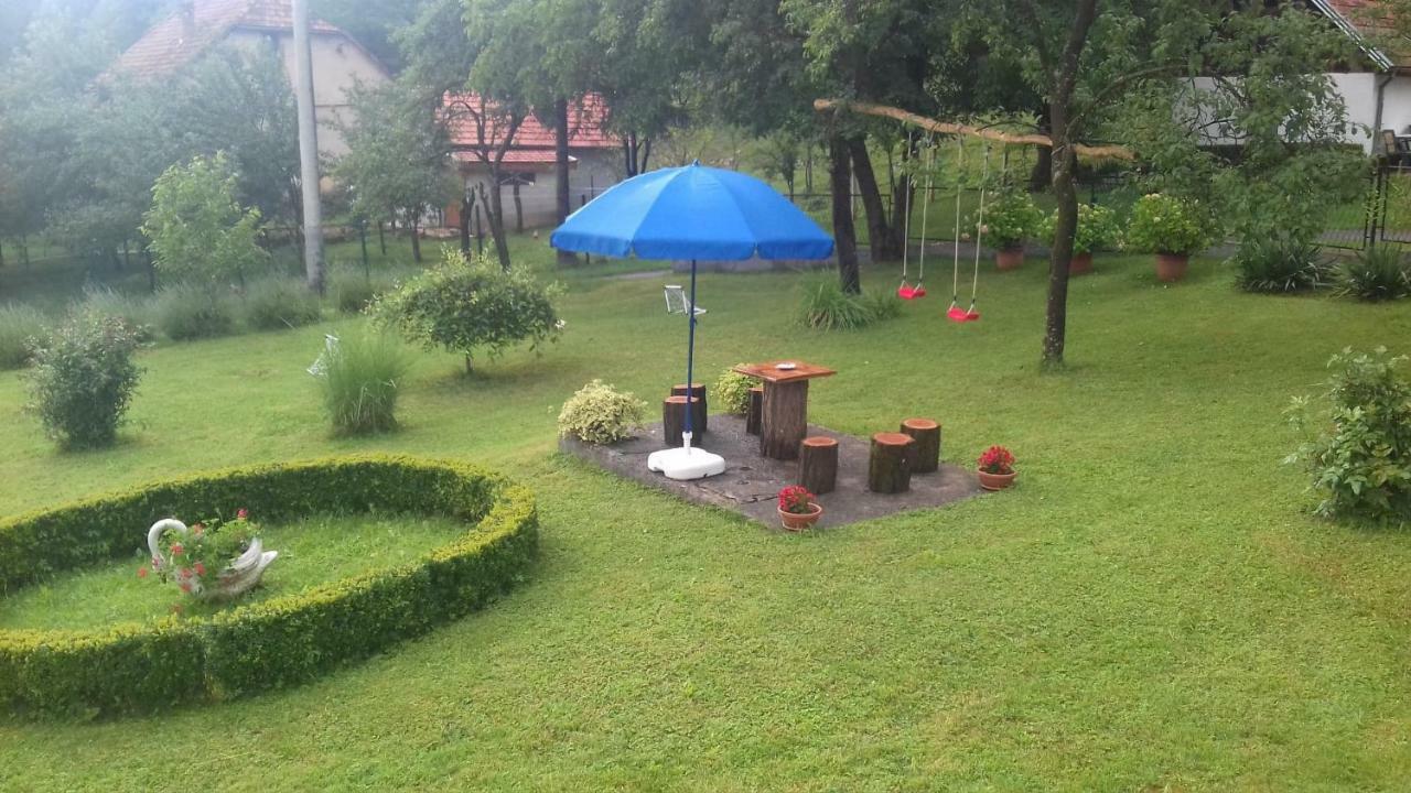 Apartman Karlo Otočac Exterior foto