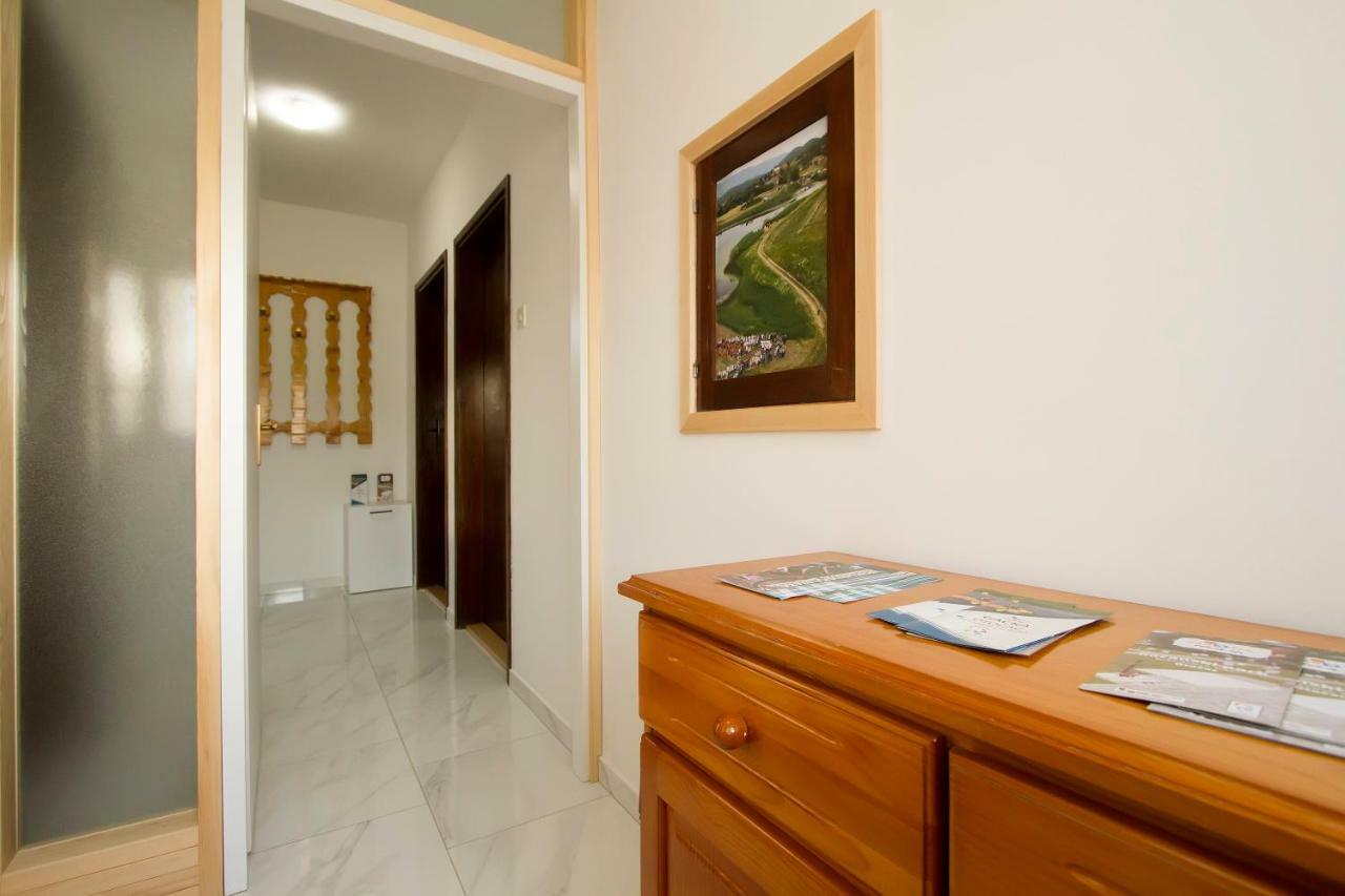 Apartman Karlo Otočac Exterior foto