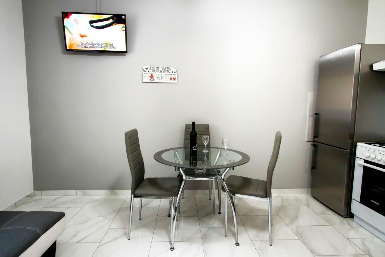 Apartman Karlo Otočac Exterior foto