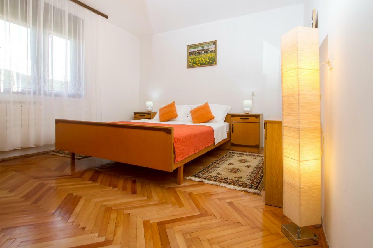 Apartman Karlo Otočac Exterior foto