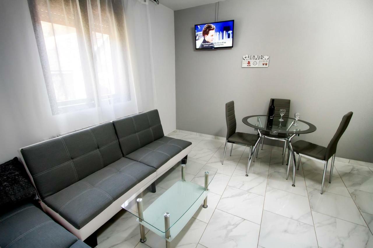 Apartman Karlo Otočac Exterior foto