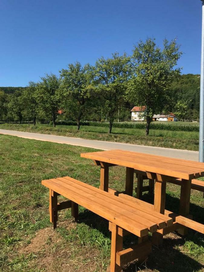 Apartman Karlo Otočac Exterior foto